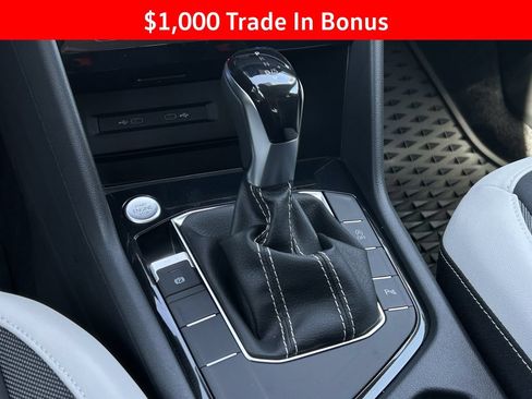 New 2026 Volkswagen Taos SE FWD image 20