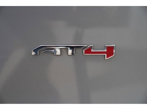 Used 2023 GMC Terrain AT4 image 9