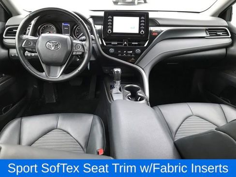 Used 2023 Toyota Camry SE image 5