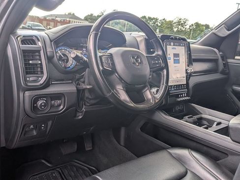 Used 2022 RAM 1500 Limited w/ Body-Colour Bumper Group AWD/4WD image 9