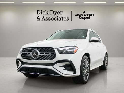 Used 2024 Mercedes-Benz GLE 450 4MATIC image 5