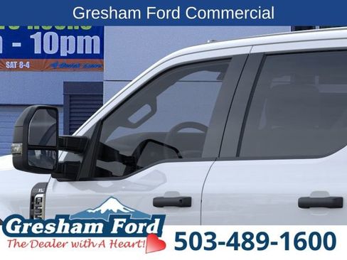New 2026 Ford F550 4x4 Crew Cab image 23