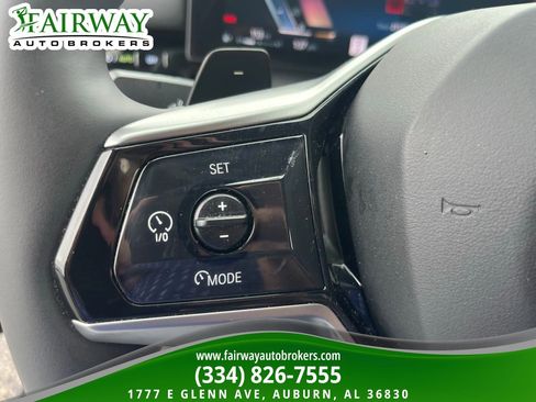 Used 2024 BMW 530i w/ Premium Package image 18