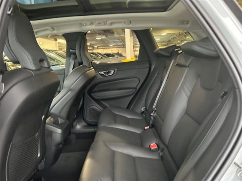 Certified 2025 Volvo XC60 B5 Plus image 21