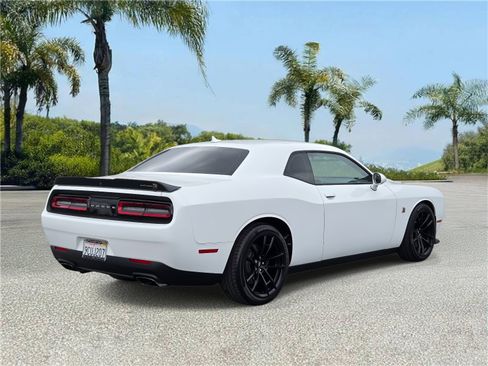 Certified 2022 Dodge Challenger R/T Scat Pack w/ Dynamics Package image 4