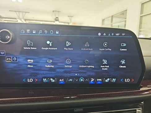 Certified 2024 Chevrolet Traverse RS w/ LPO, Floor Liner Package AWD/4WD image 28