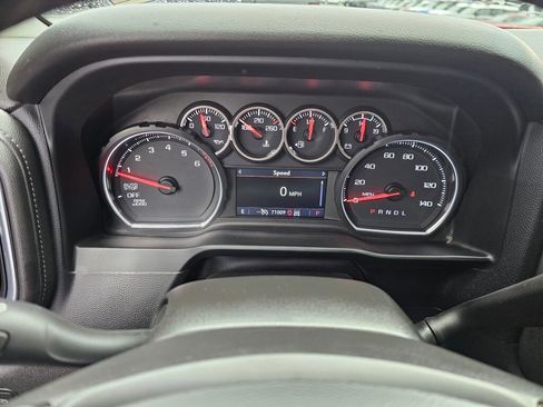 Used 2022 Chevrolet Silverado 1500 LT image 25