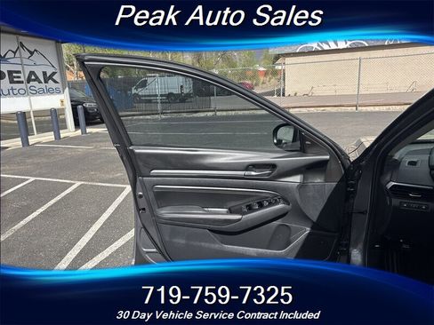 Used 2021 Nissan Altima 2.5 SV image 9