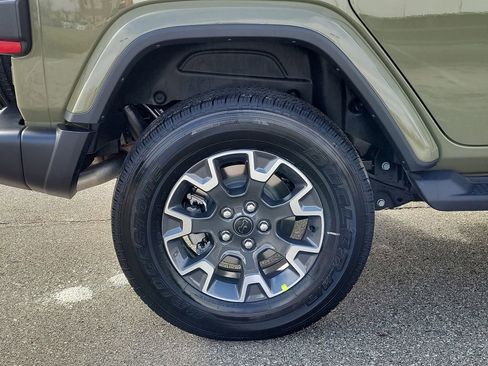 New 2026 Jeep Wrangler Unlimited Sahara AWD/4WD image 7
