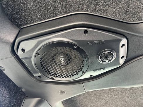 Used 2018 Jeep Wrangler Rubicon AWD/4WD image 25