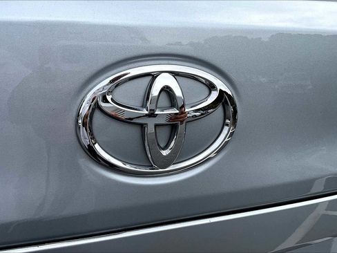 Used 2023 Toyota Corolla Cross L image 29