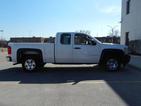 Used 2007 Chevrolet Silverado 1500 W/T image 20