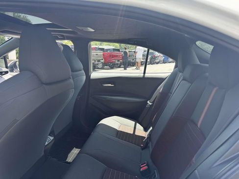 Used 2025 Toyota Corolla SE w/ SE Premium Package FWD image 12