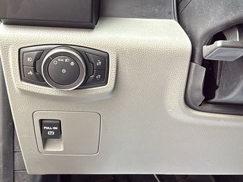 Used 2019 Ford F150 XL w/ Equipment Group 101A Mid AWD/4WD image 30