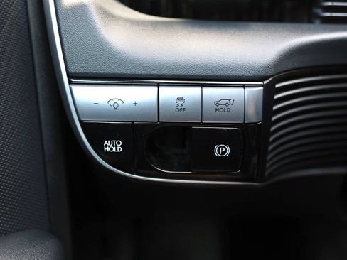Certified 2024 Hyundai Ioniq 5 SEL AWD/4WD image 33