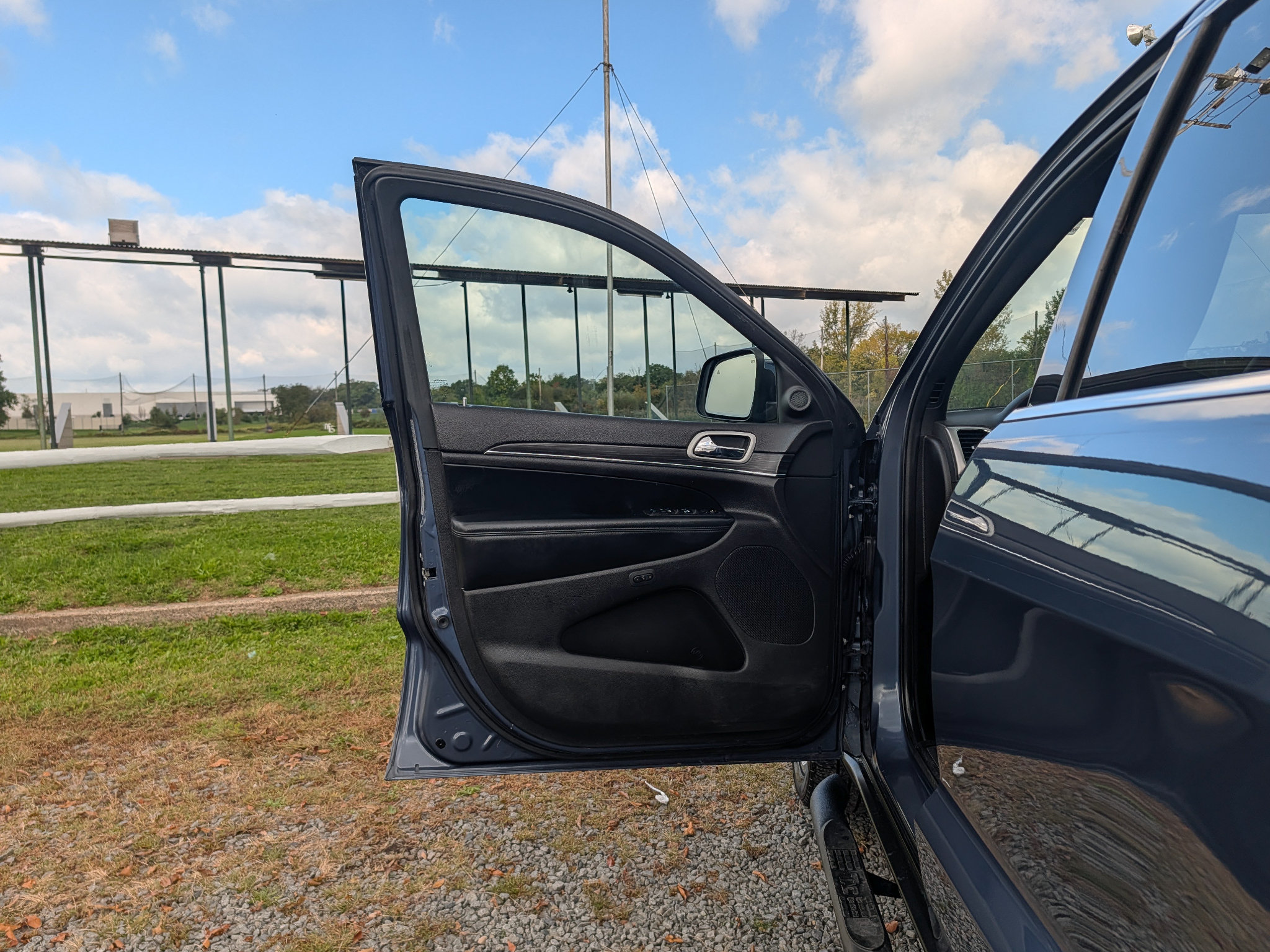 Used 2021 Jeep Grand Cherokee Limited AWD/4WD image 10