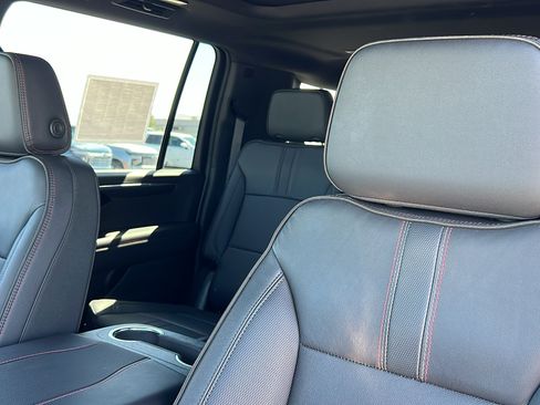 Certified 2025 Chevrolet Suburban RST w/ Comfort Package AWD/4WD image 23