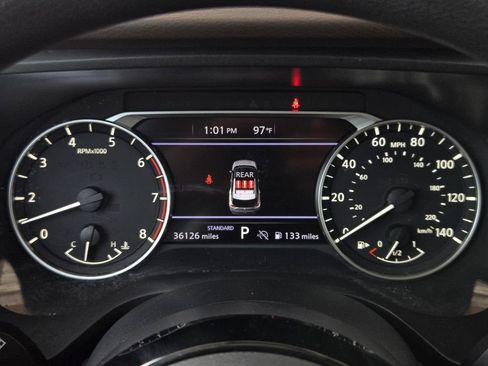 Used 2023 Nissan Rogue SV FWD image 27