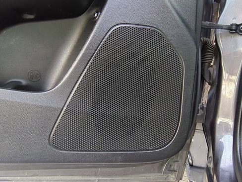 Used 2015 Jeep Cherokee Limited image 15