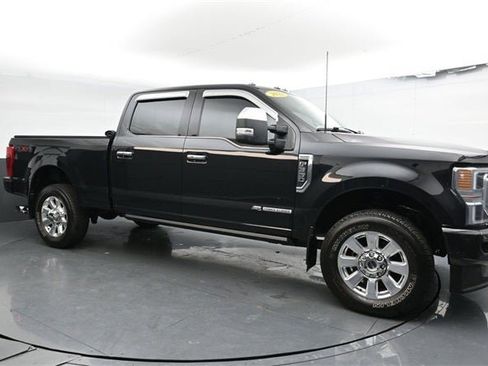 Used 2022 Ford F350 Platinum image 3