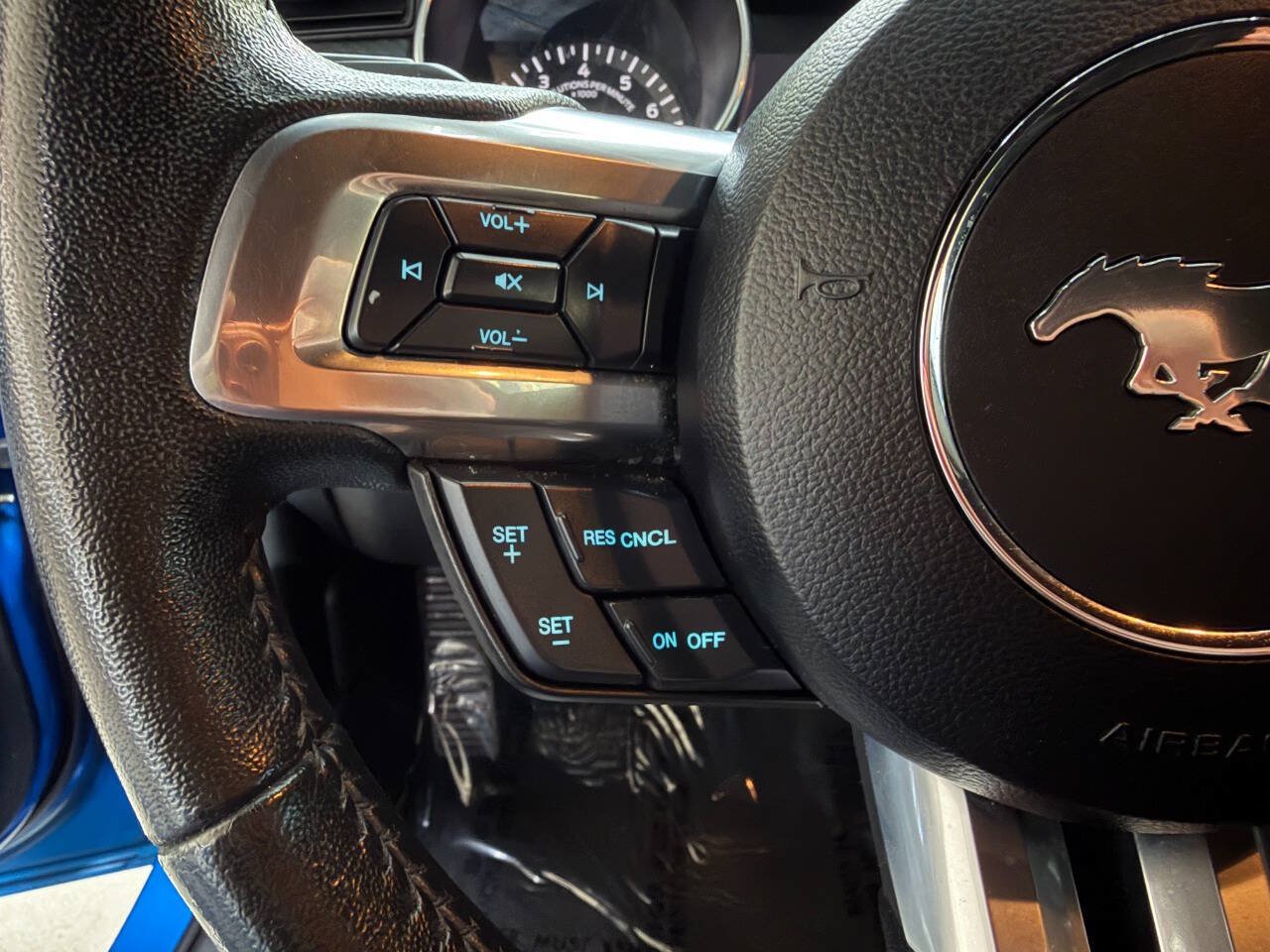 Used 2019 Ford Mustang Coupe RWD image 16