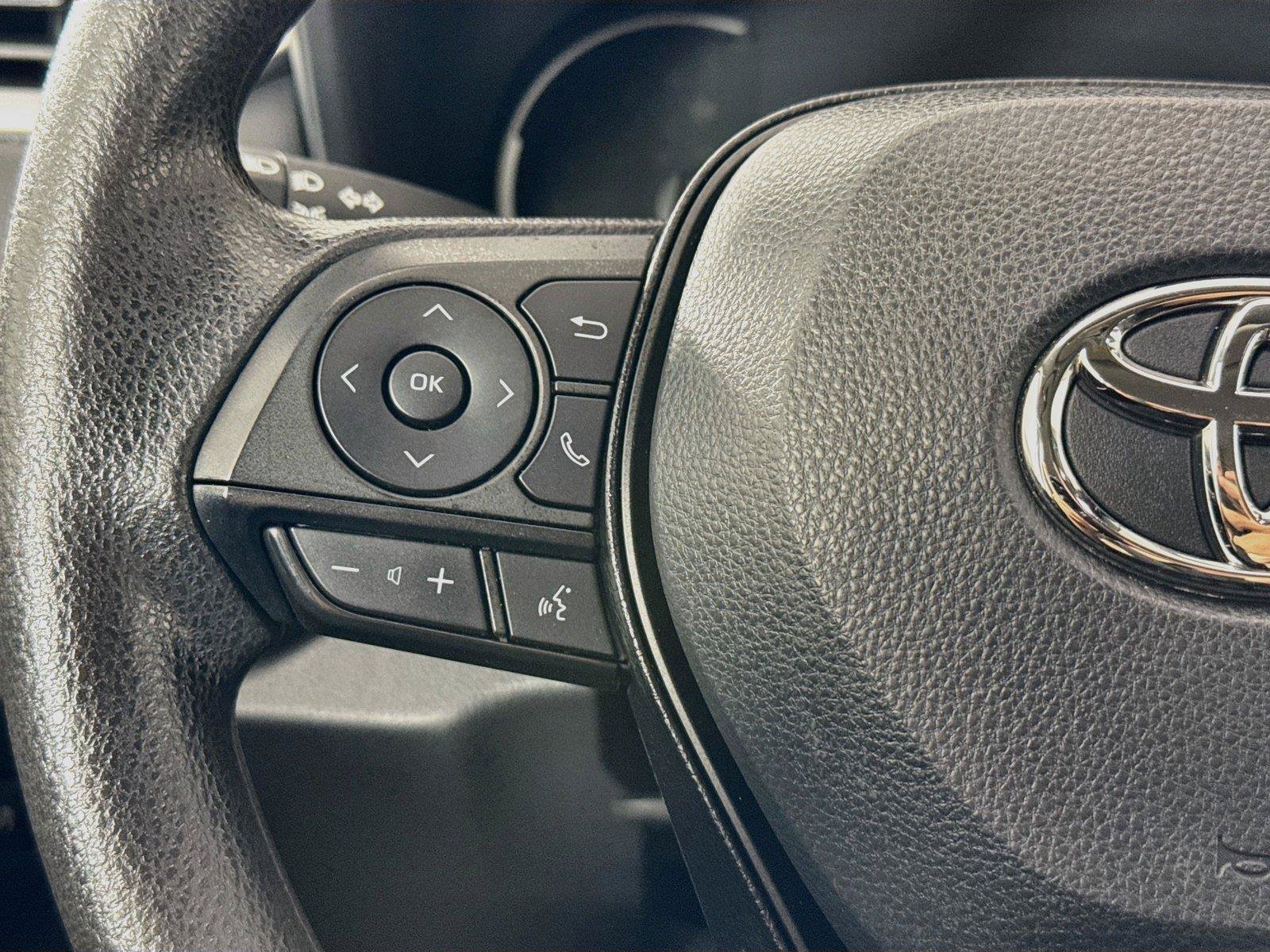 Certified 2025 Toyota RAV4 XLE AWD/4WD image 17