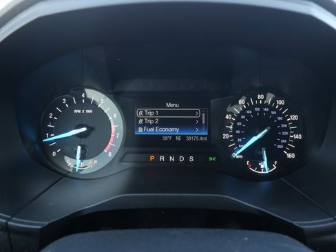 Used 2018 Ford Edge SE image 17