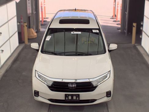 Used 2022 Honda Odyssey EX-L image 2
