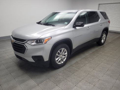 Used 2020 Chevrolet Traverse LS w/ LPO, Floor Liner Package FWD image 2