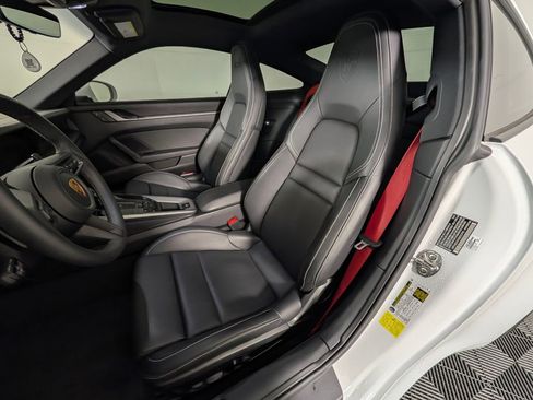 Certified 2022 Porsche 911 Carrera S RWD image 5