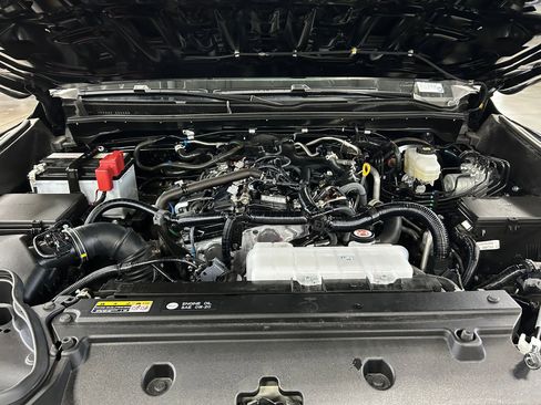 Used 2025 Toyota 4Runner SR5 image 32