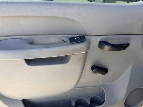 Used 2011 Chevrolet Silverado 2500 W/T image 15