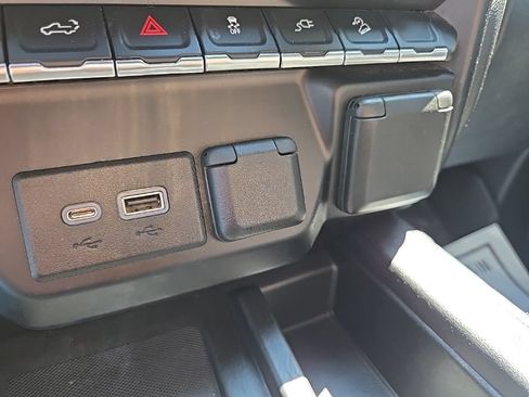Used 2021 GMC Sierra 1500 AT4 w/ AT4 Value Package AWD/4WD image 75