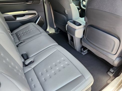 Certified 2024 Kia EV9 Wind AWD/4WD image 22