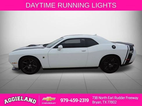 Used 2016 Dodge Challenger R/T Scat Pack image 7