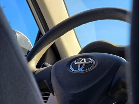 Used 2009 Toyota Corolla LE FWD image 13