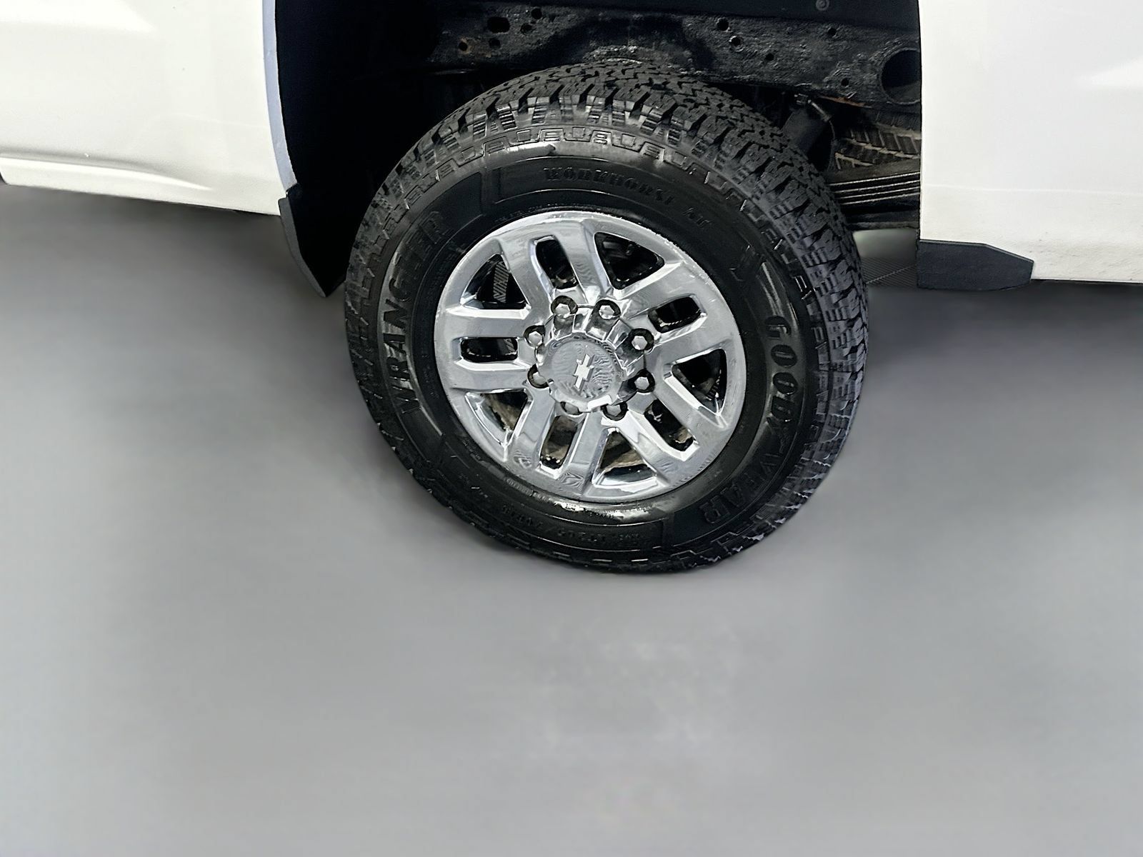 Used 2018 Chevrolet Silverado 2500 LTZ w/ Duramax Plus Package AWD/4WD image 28