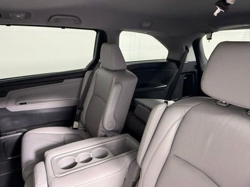 Used 2022 Honda Odyssey EX-L image 32