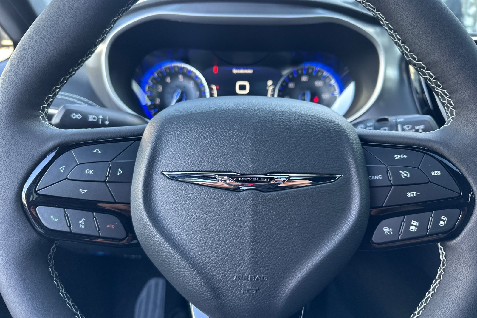 New 2026 Chrysler Pacifica Select w/ S Appearance Package FWD image 24