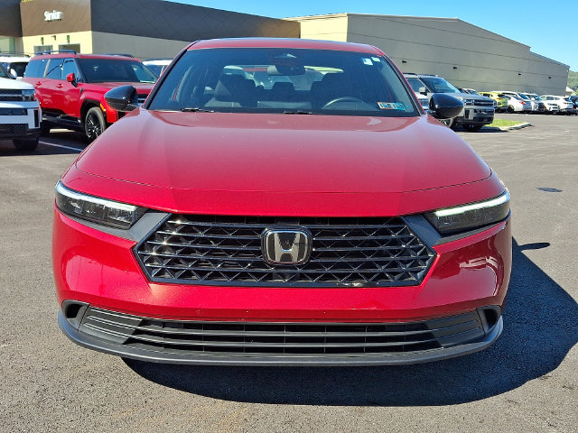 Used 2025 Honda Accord Sport image 2