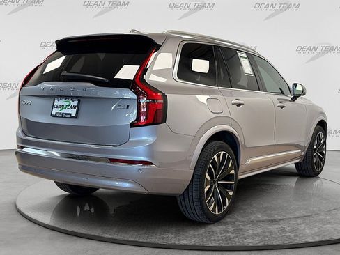 Used 2026 Volvo XC90 B6 Plus AWD/4WD image 4