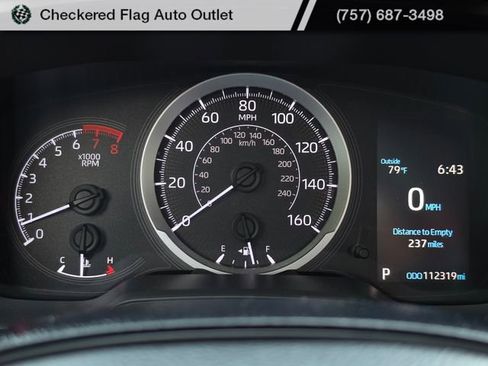 Used 2020 Toyota Corolla LE FWD image 12