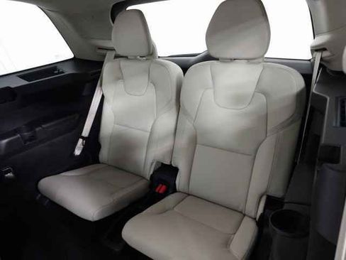Certified 2024 Volvo XC90 B6 Ultimate w/ Lounge Package image 38