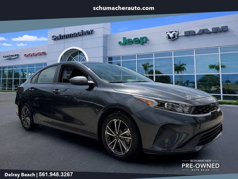 Used 2024 Kia Forte LXS w/ LXS Technology Package FWD image 1