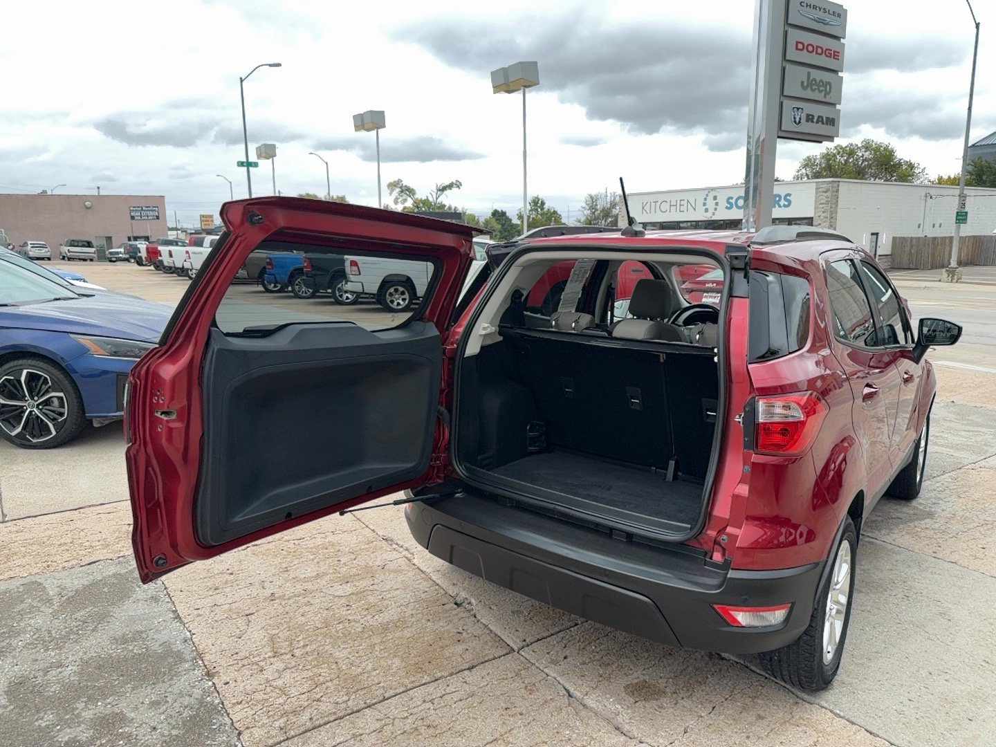 Used 2018 Ford EcoSport SE FWD image 22