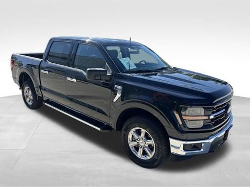 Used 2025 Ford F150 XLT w/ Equipment Group 301A Standard AWD/4WD image 13