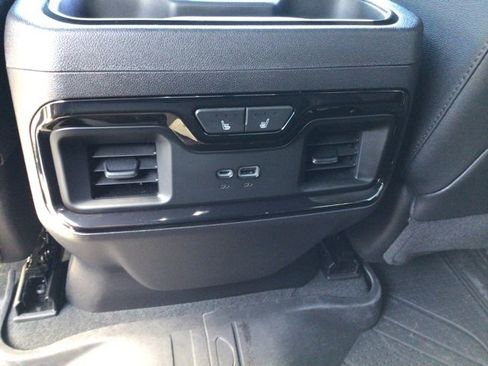 Used 2023 Chevrolet Silverado 1500 ZR2 w/ Technology Package image 18