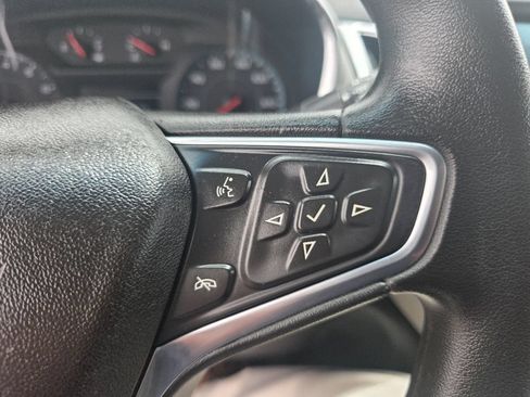 Used 2018 Chevrolet Equinox LT FWD image 35
