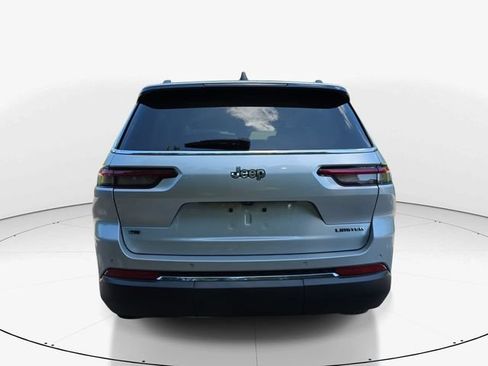 Used 2022 Jeep Grand Cherokee L Limited RWD image 5