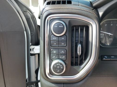 Used 2020 GMC Sierra 1500 AT4 w/ AT4 Premium Package AWD/4WD image 31